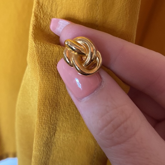 AUGUST SILK Mustard Yellow Silk Top Med. - Picture 4 of 5